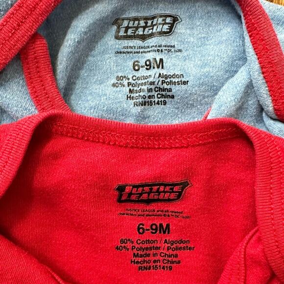 DC Comics Justice League Superhero onesie bodysuit set, size 6-9M (set of 2) - Picture 6 of 6